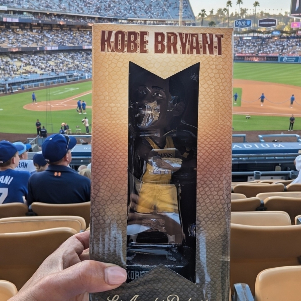 Kobe Bryant Bobblehead Dodgers